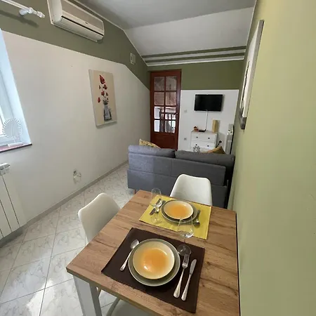 A&M Apartment Rovigno Esterno foto