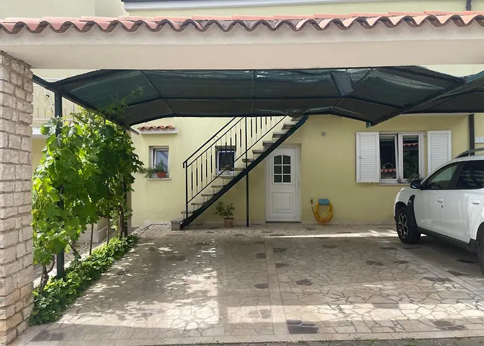 A&M Apartment